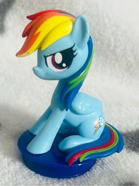2017 My Little Pony Rainbow Dash Limited Edition Movie Theatre Cup Topper